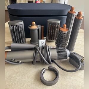 Dyson Airwrap Complete